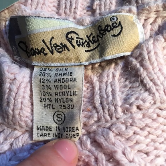 Diane Von Furstenberg pearls& short sleeve sweater - Picture 5 of 6